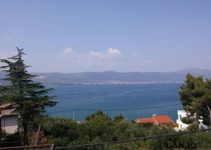 Krolo Otok Ciovo טרוגיר